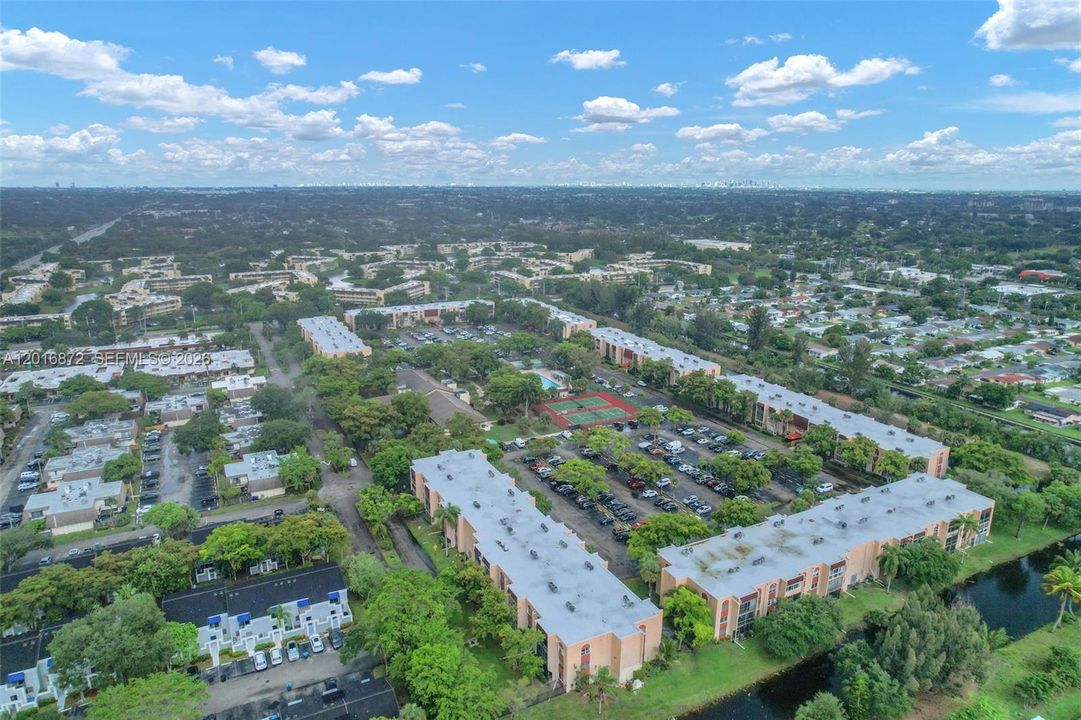 For Sale: $115,000 (2 beds, 2 baths, 1160 Square Feet)