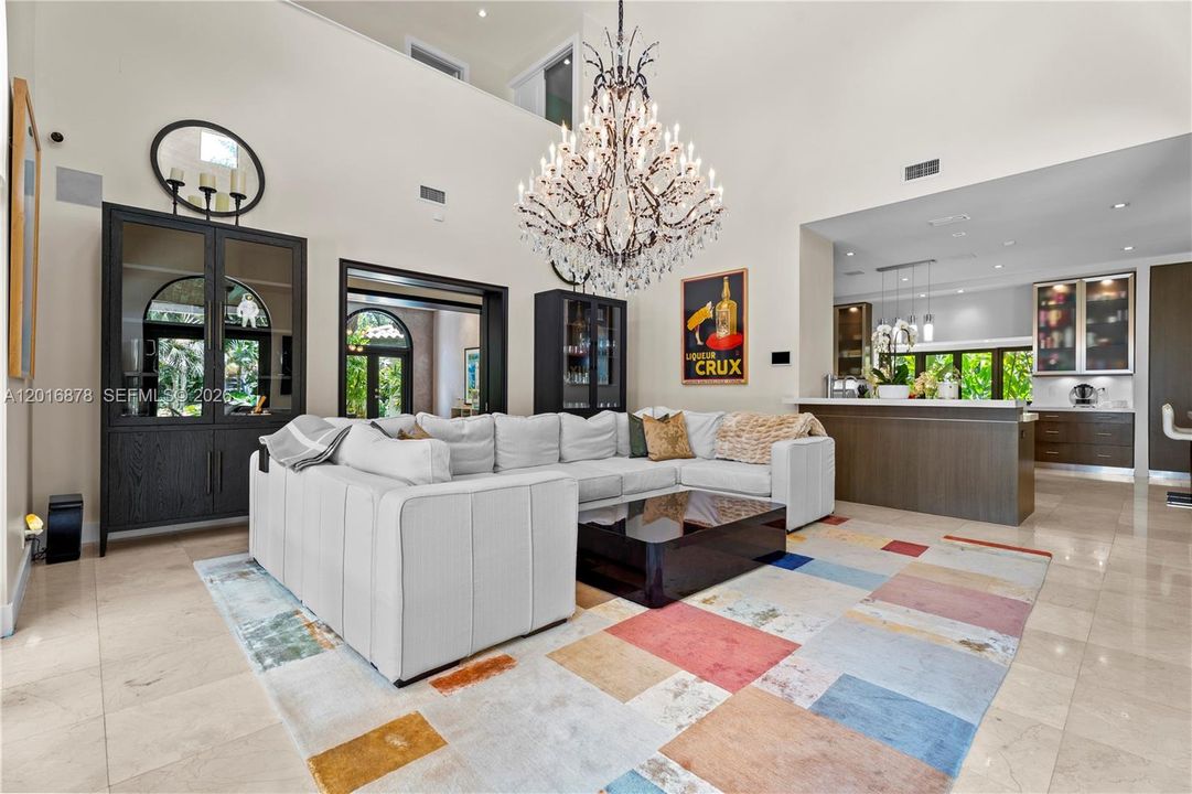 For Sale: $8,395,000 (6 beds, 6 baths, 6045 Square Feet)