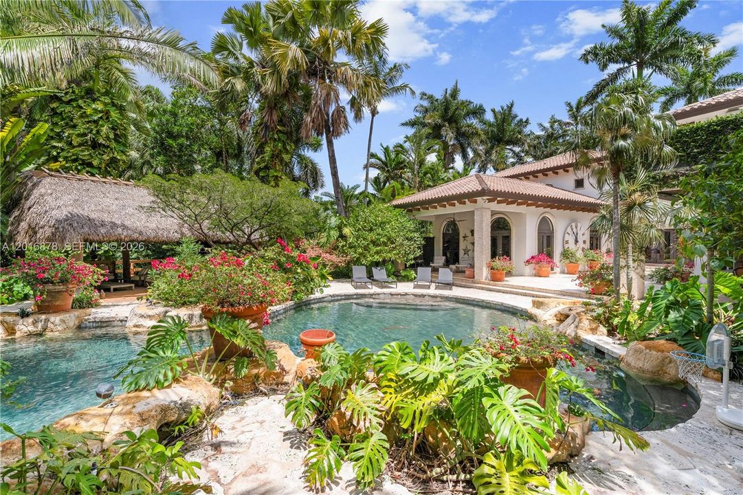For Sale: $8,395,000 (6 beds, 6 baths, 6045 Square Feet)