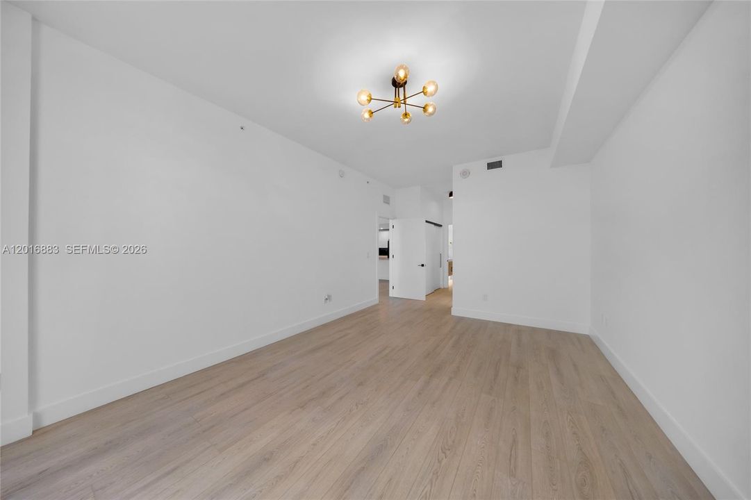 En Renta: $5,250 (2 camas, 2 baños, 1735 Pies cuadrados)