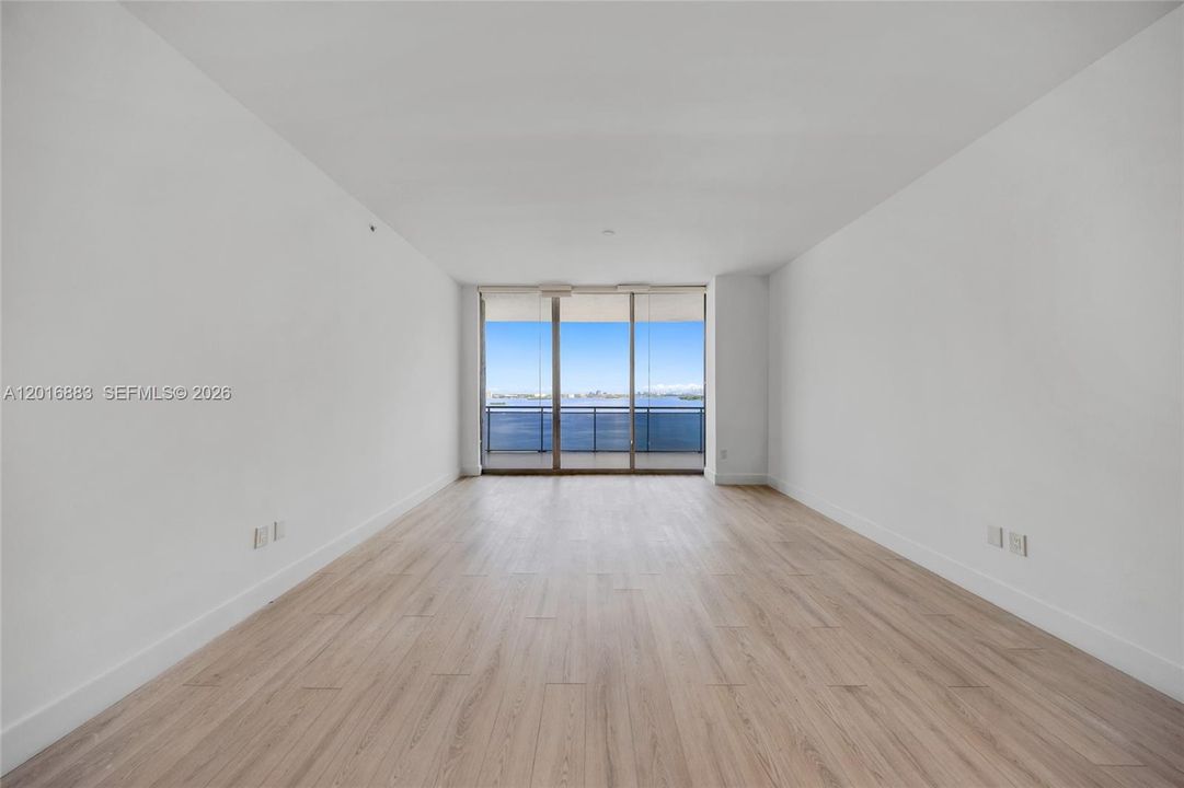 En Renta: $5,250 (2 camas, 2 baños, 1735 Pies cuadrados)