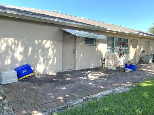 Back yard patio and rear exterior view o