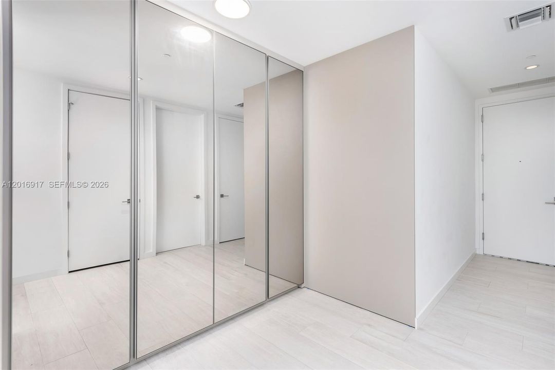 For Rent: $12,000 (2 beds, 2 baths, 1184 Square Feet)