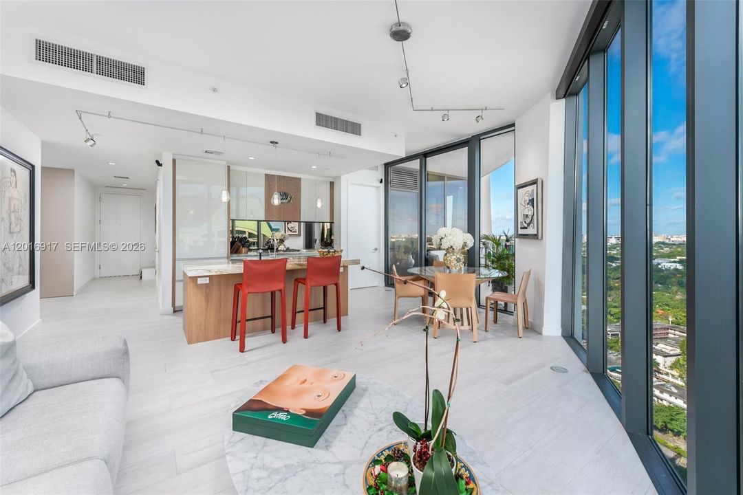 For Rent: $12,000 (2 beds, 2 baths, 1184 Square Feet)