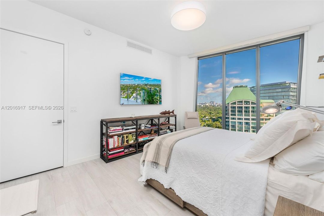 For Rent: $12,000 (2 beds, 2 baths, 1184 Square Feet)