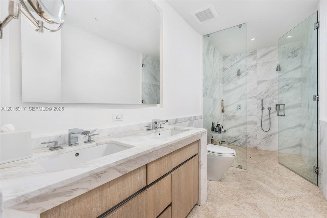 For Rent: $12,000 (2 beds, 2 baths, 1184 Square Feet)