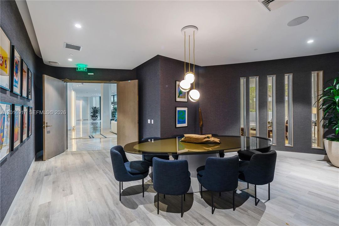 For Rent: $12,000 (2 beds, 2 baths, 1184 Square Feet)