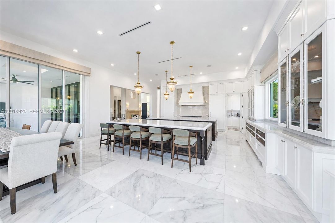 Kitchen / Dining