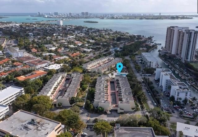 En Venta: $249,900 (1 camas, 1 baños, 776 Pies cuadrados)