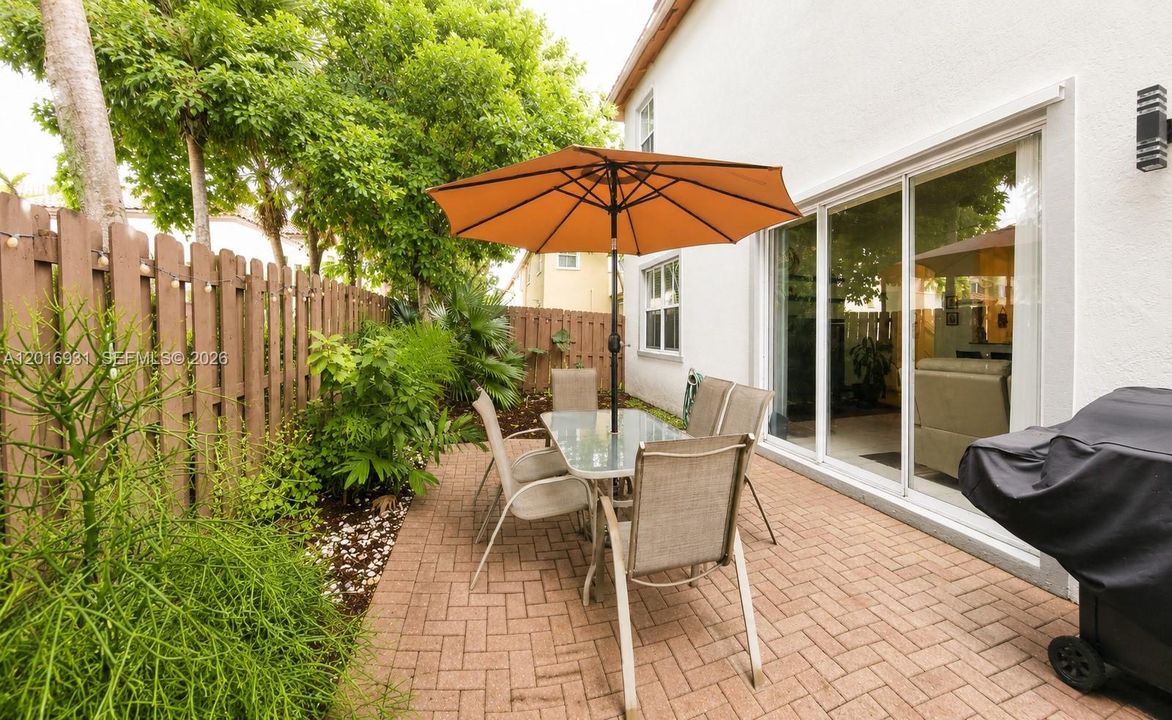 Active With Contract: $4,300 (4 beds, 3 baths, 2277 Square Feet)