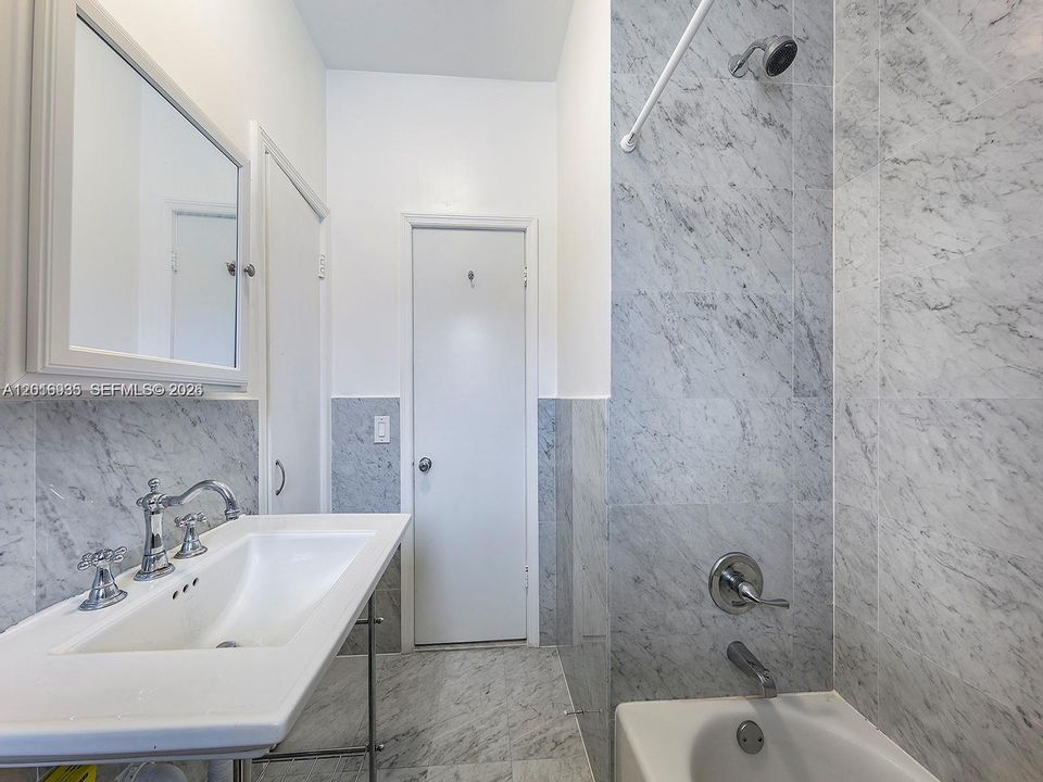 For Rent: $8,500 (4 beds, 3 baths, 2701 Square Feet)