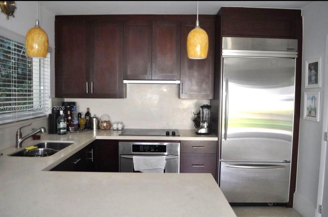 For Rent: $8,500 (4 beds, 3 baths, 2701 Square Feet)