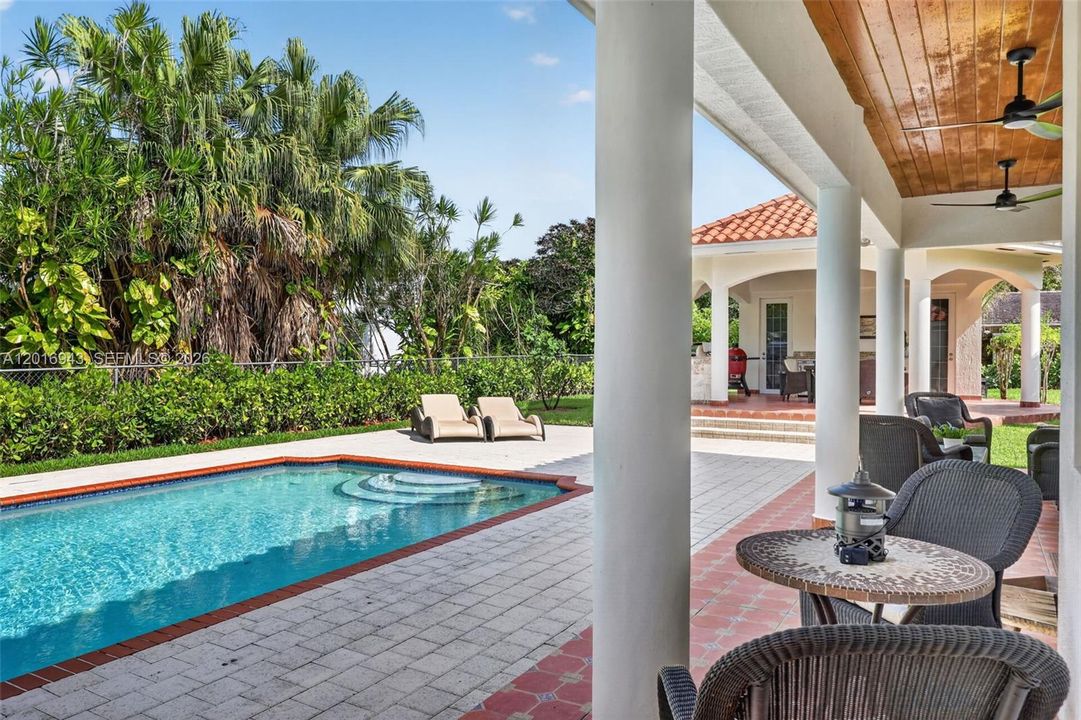 For Sale: $1,490,000 (4 beds, 3 baths, 3390 Square Feet)