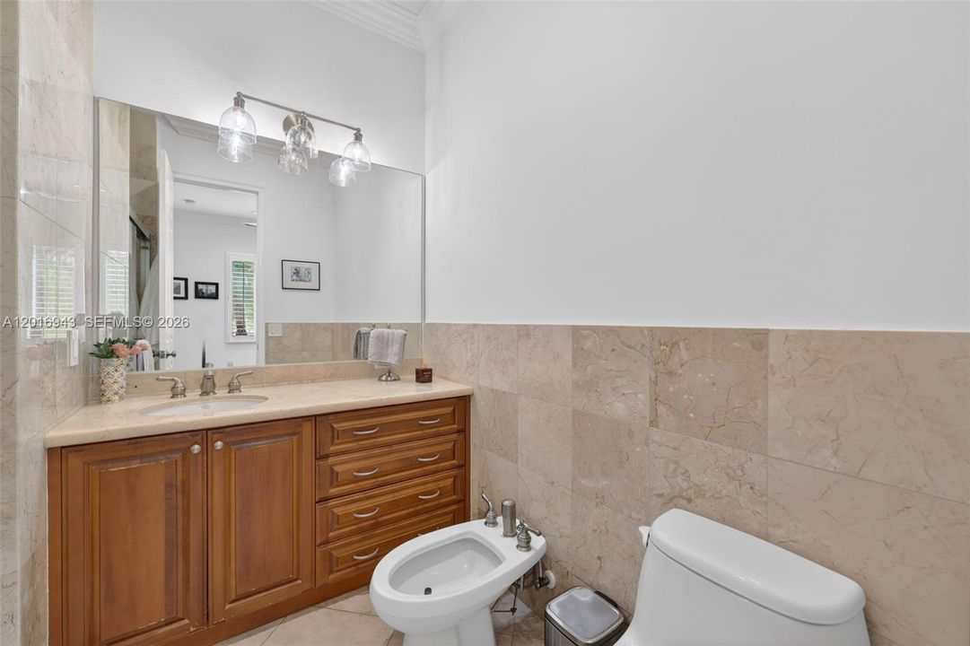 En-Suite Bathroom