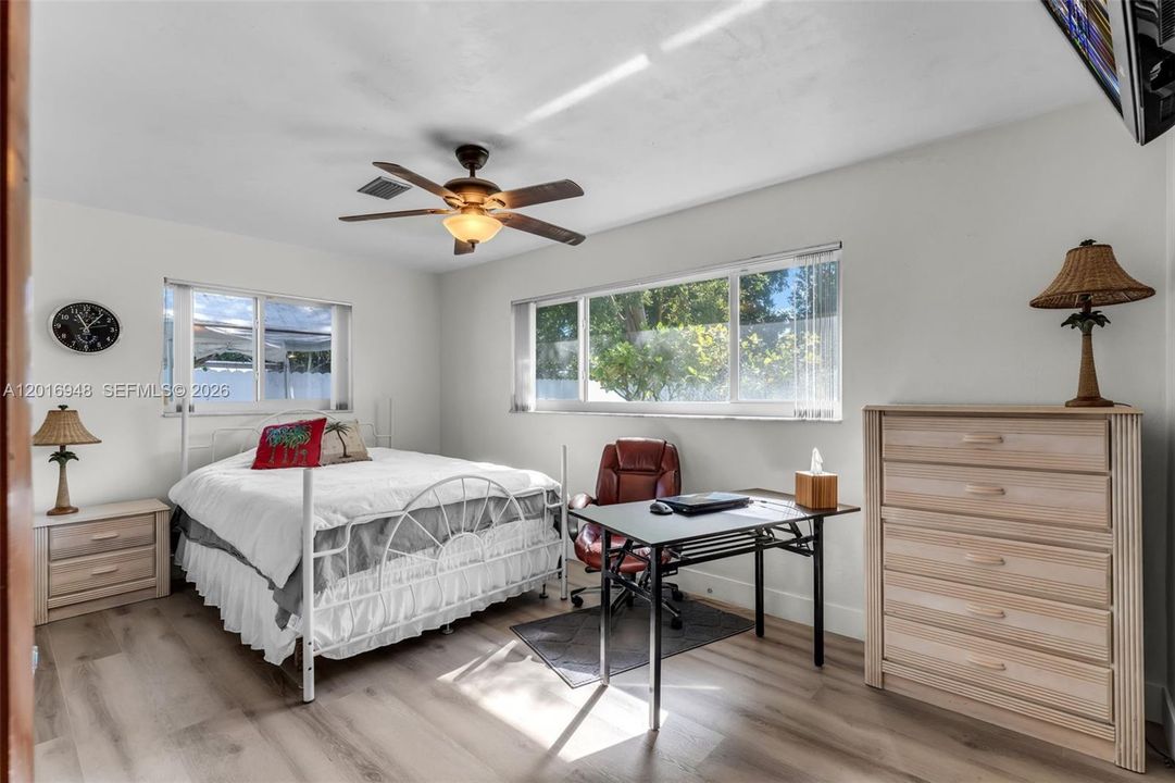 For Sale: $899,900 (3 beds, 2 baths, 2028 Square Feet)