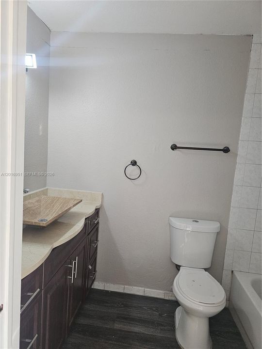 En Venta: $467,000 (3 camas, 2 baños, 1190 Pies cuadrados)