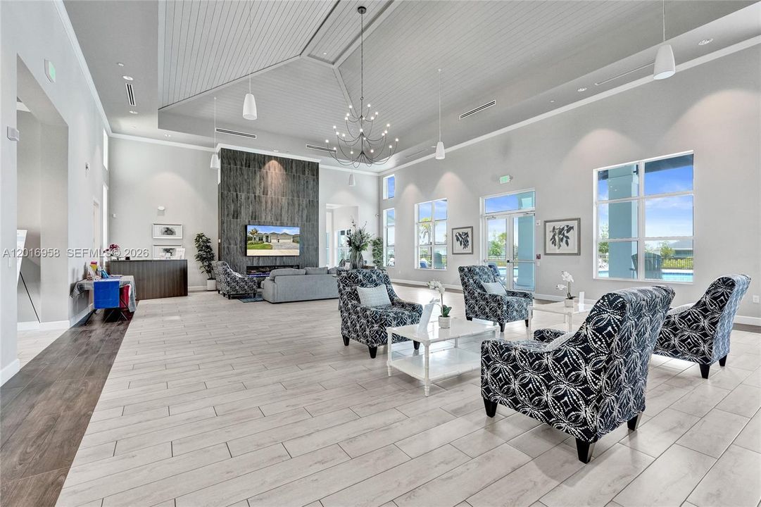 For Sale: $600,000 (3 beds, 3 baths, 2807 Square Feet)