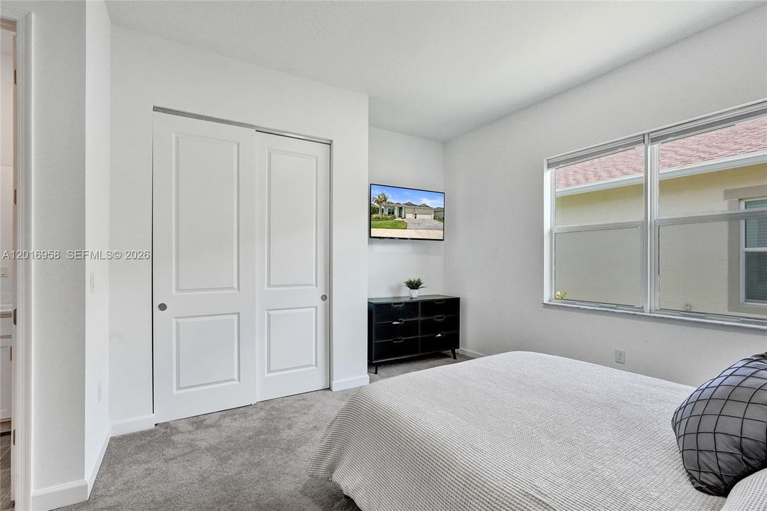 For Sale: $600,000 (3 beds, 3 baths, 2807 Square Feet)