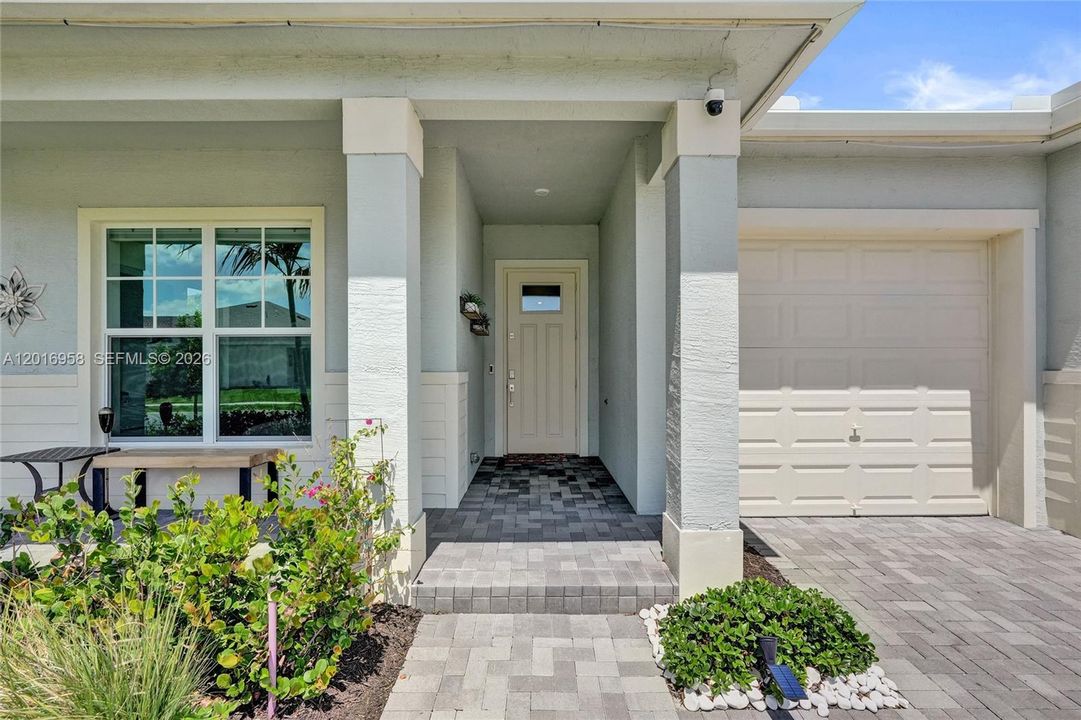 For Sale: $600,000 (3 beds, 3 baths, 2807 Square Feet)