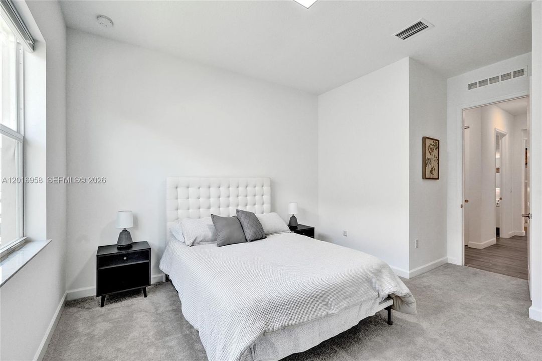 For Sale: $600,000 (3 beds, 3 baths, 2807 Square Feet)