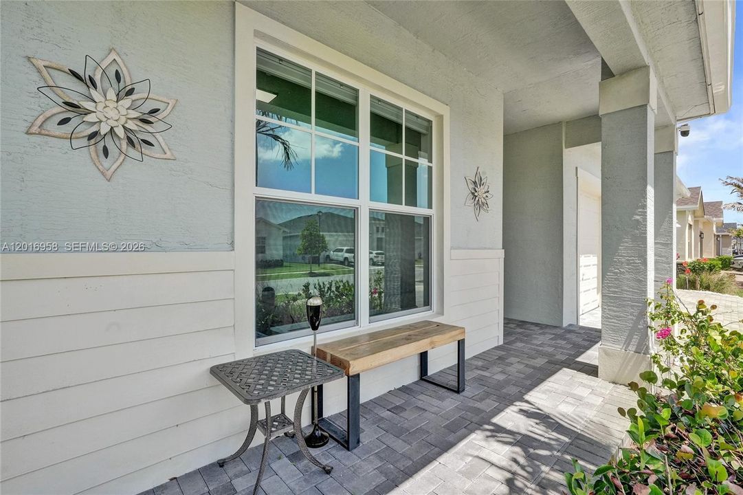 For Sale: $600,000 (3 beds, 3 baths, 2807 Square Feet)