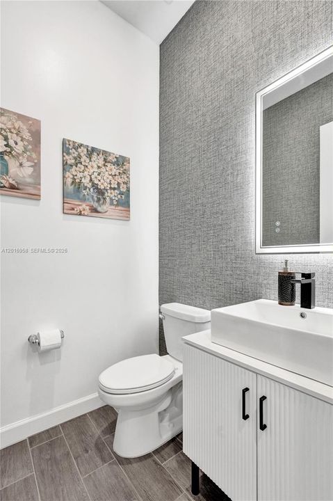 For Sale: $600,000 (3 beds, 3 baths, 2807 Square Feet)