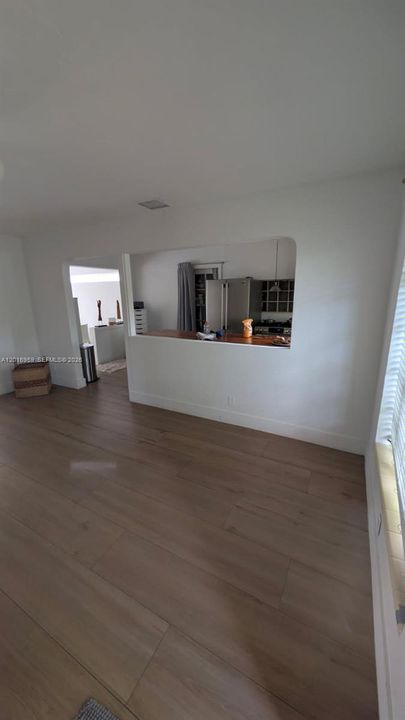 Active With Contract: $399,500 (2 beds, 1 baths, 1288 Square Feet)