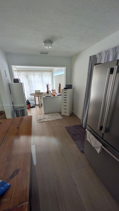 Active With Contract: $399,500 (2 beds, 1 baths, 1288 Square Feet)