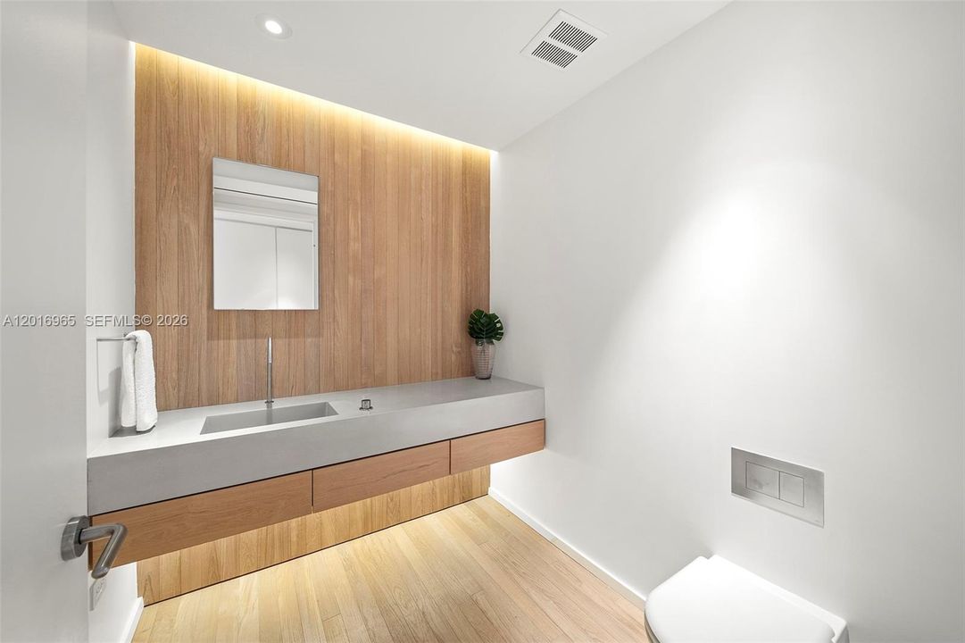 En Venta: $7,750,000 (3 camas, 3 baños, 2756 Pies cuadrados)