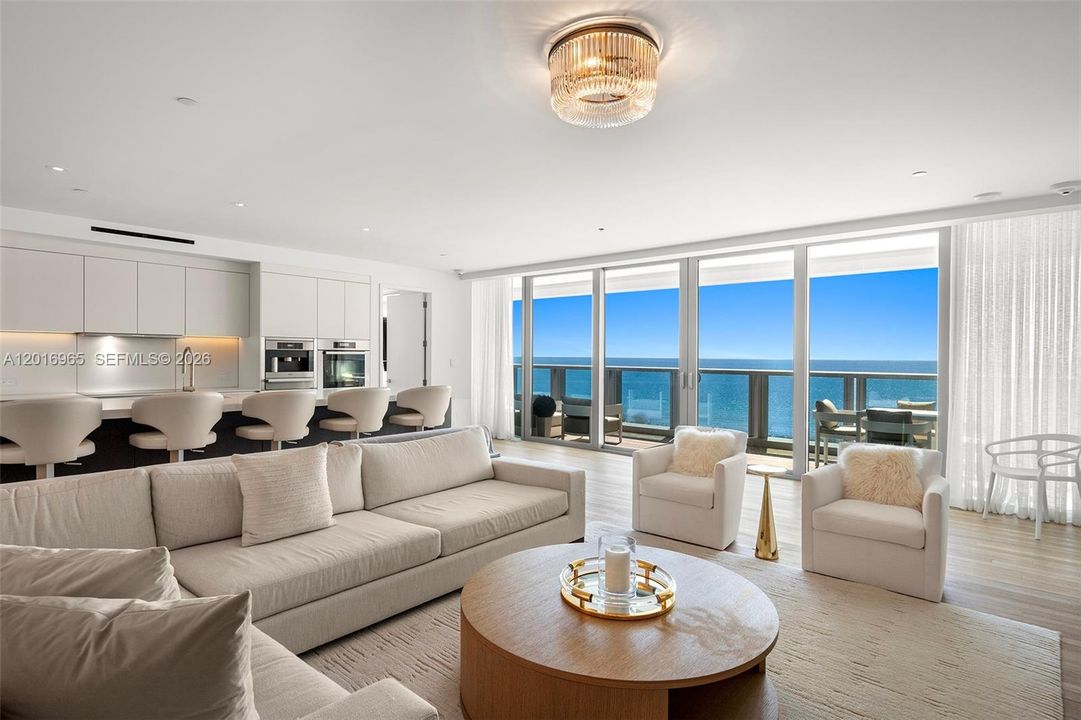 En Venta: $7,750,000 (3 camas, 3 baños, 2756 Pies cuadrados)