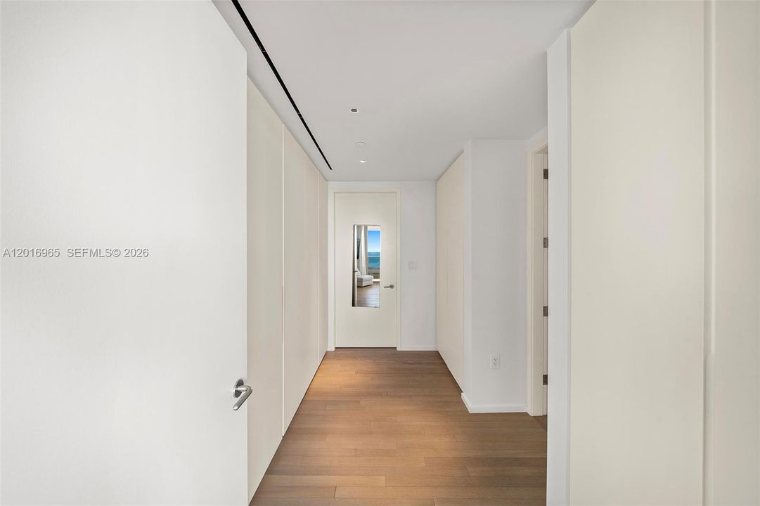 En Venta: $7,750,000 (3 camas, 3 baños, 2756 Pies cuadrados)