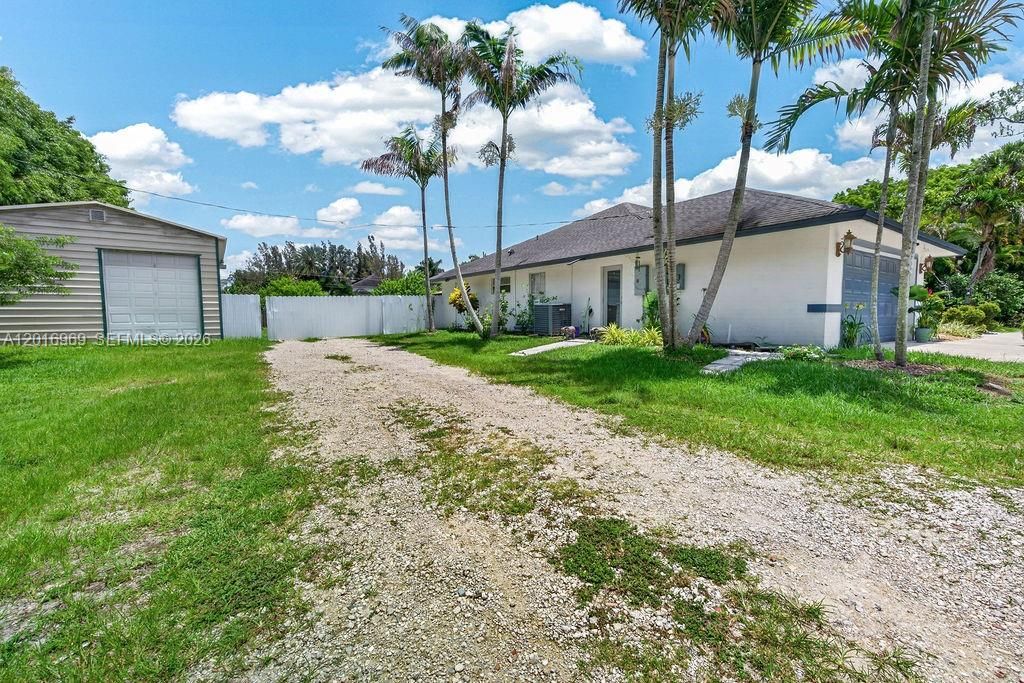 На продажу: $699,900 (4 спален, 2 ванн, 2219 Квадратных фут)
