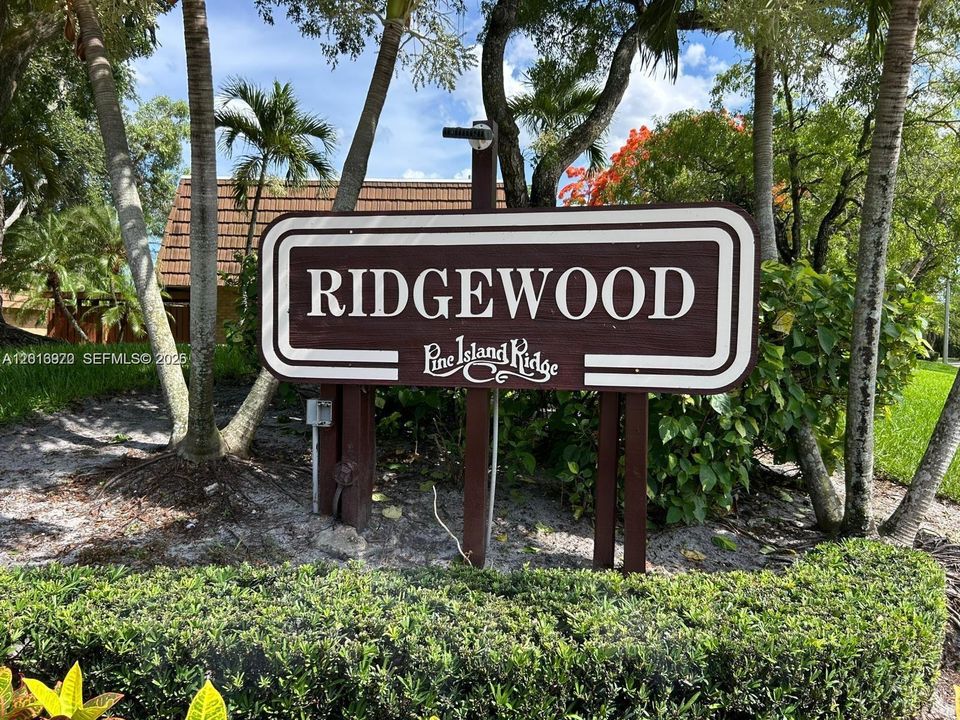 Active With Contract: $2,795 (2 beds, 2 baths, 1488 Square Feet)