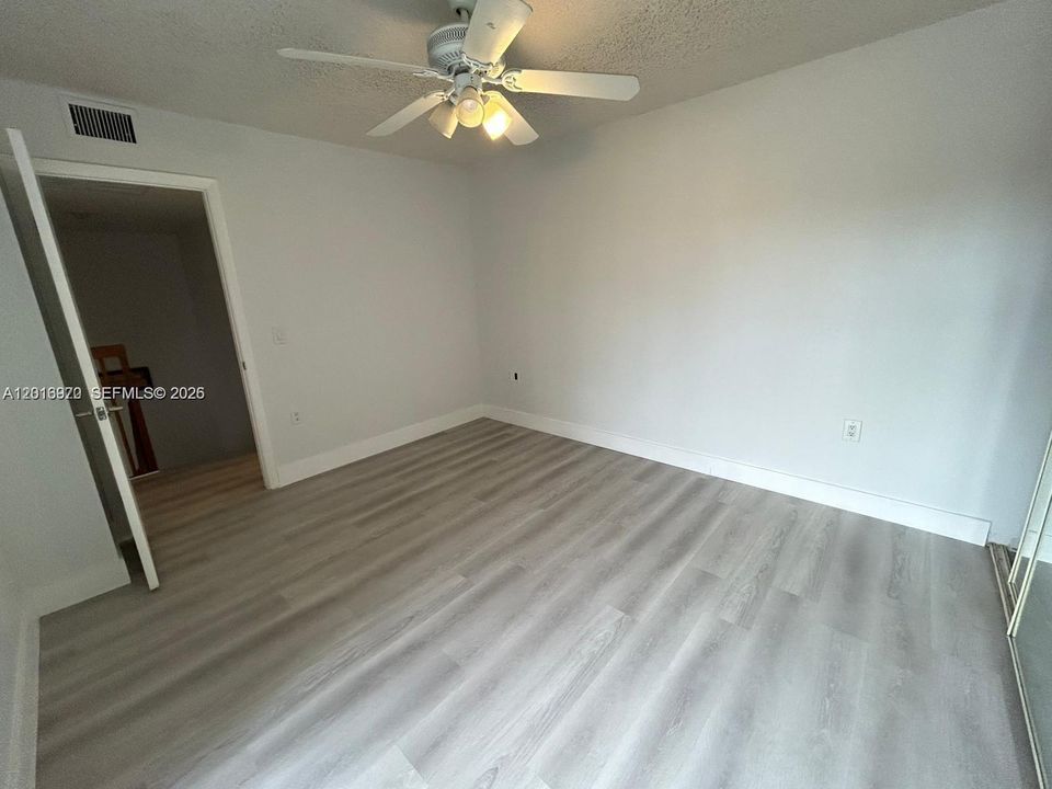 Active With Contract: $2,795 (2 beds, 2 baths, 1488 Square Feet)