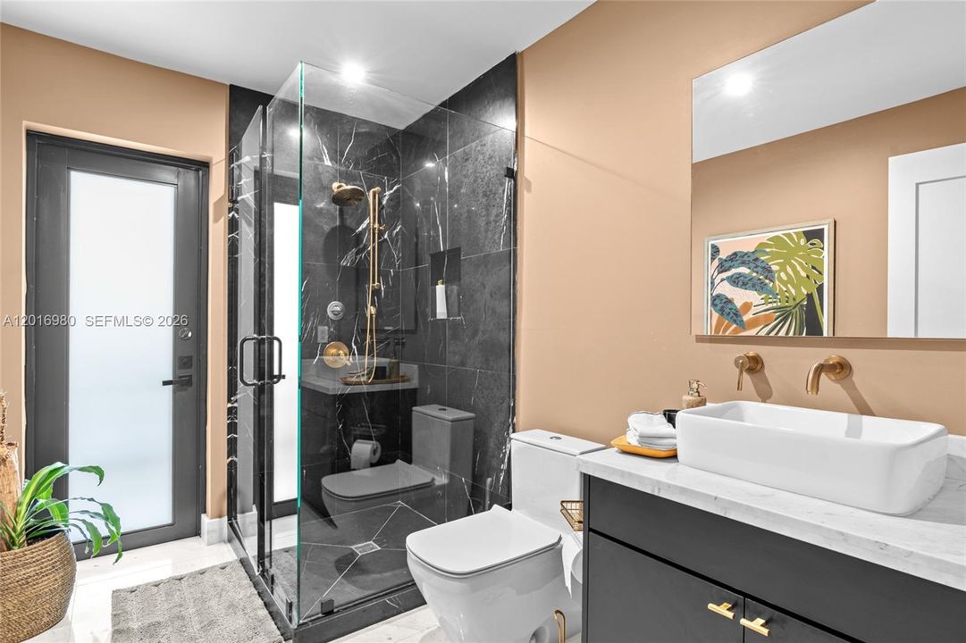 For Sale: $3,250,000 (5 beds, 5 baths, 3450 Square Feet)