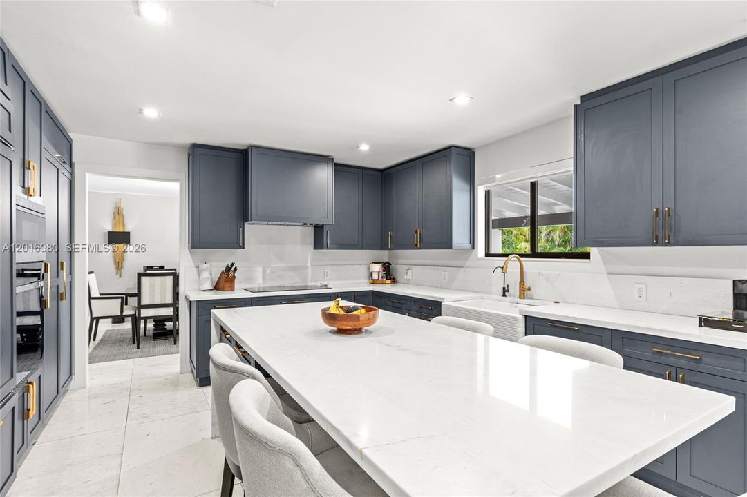 For Sale: $3,250,000 (5 beds, 5 baths, 3450 Square Feet)