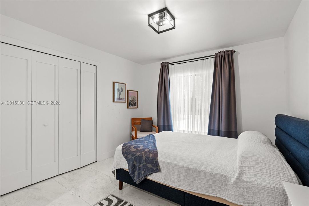 For Sale: $3,250,000 (5 beds, 5 baths, 3450 Square Feet)