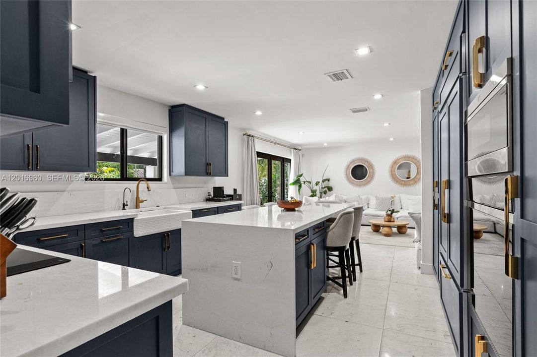 For Sale: $3,250,000 (5 beds, 5 baths, 3450 Square Feet)