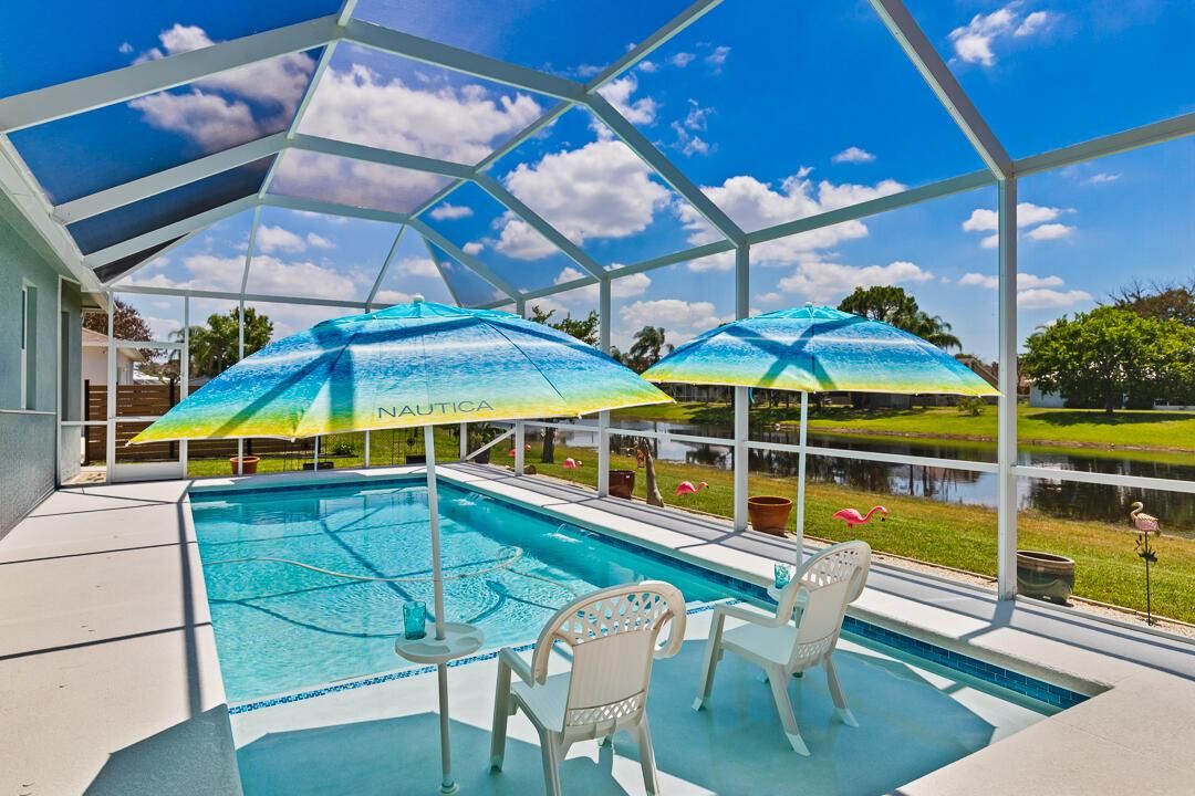 2549 SE Lyman Circle-12
