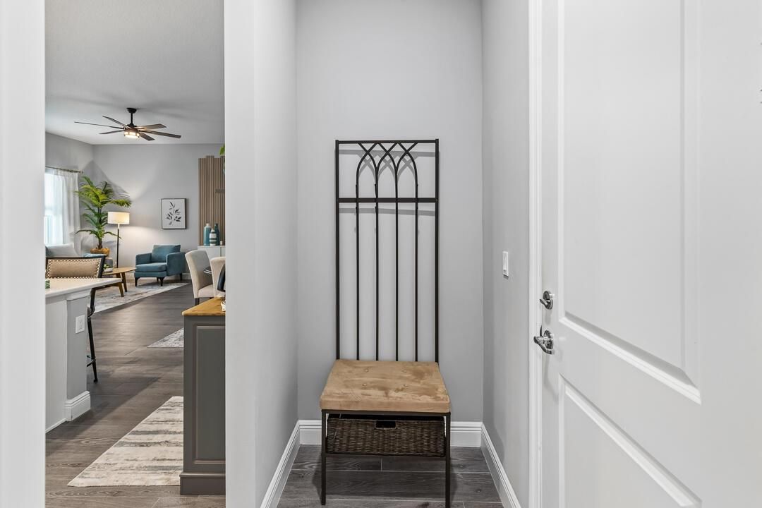 2549 SE Lyman Circle-45