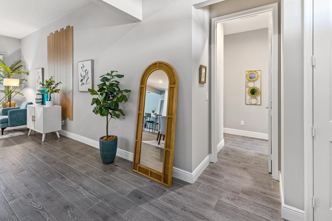 2549 SE Lyman Circle-27
