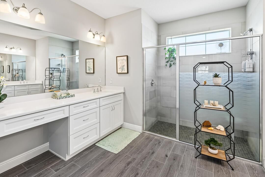 2549 SE Lyman Circle-29