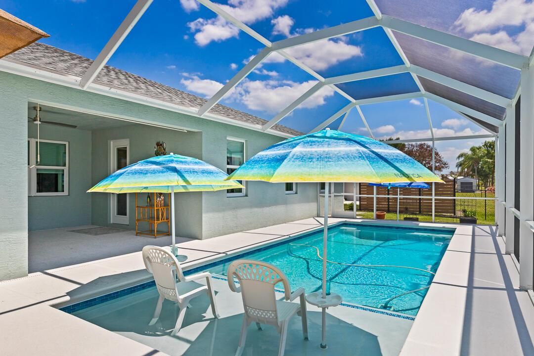 2549 SE Lyman Circle-13