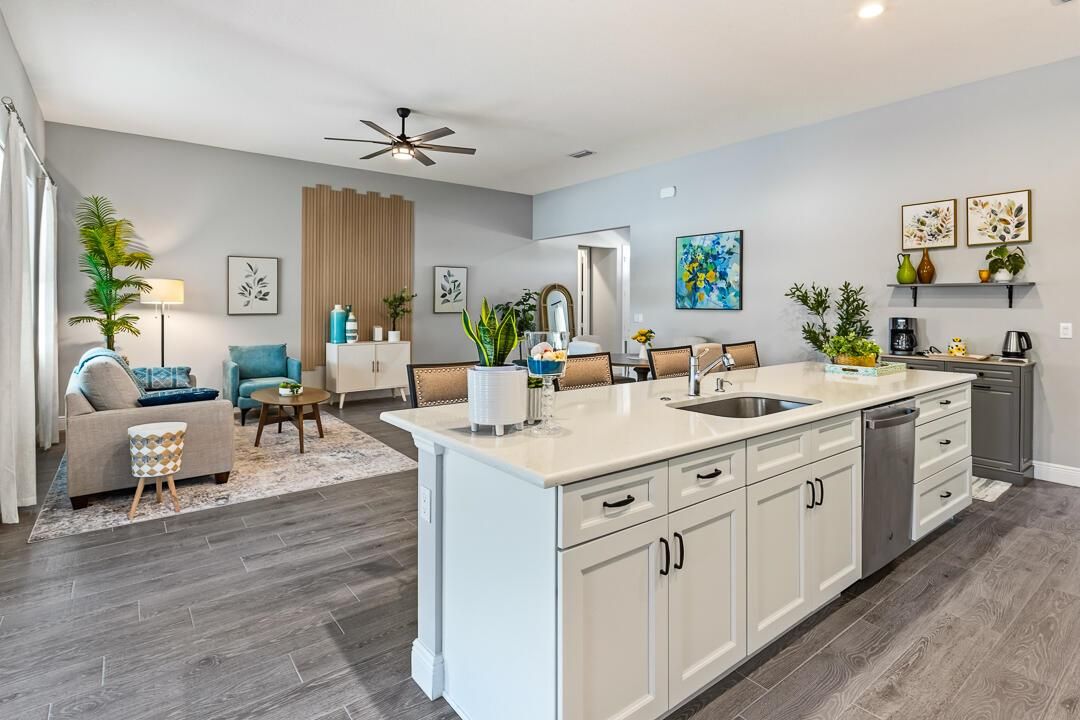 2549 SE Lyman Circle-40