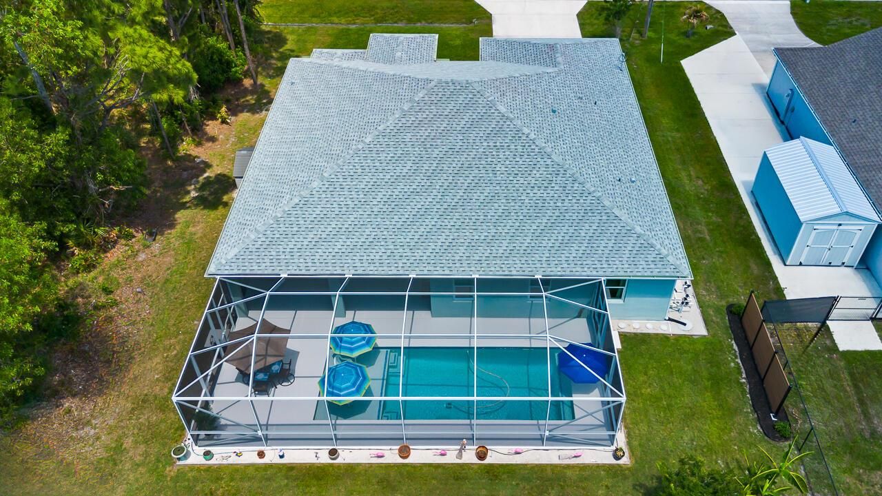 2549 SE Lyman Circle-5