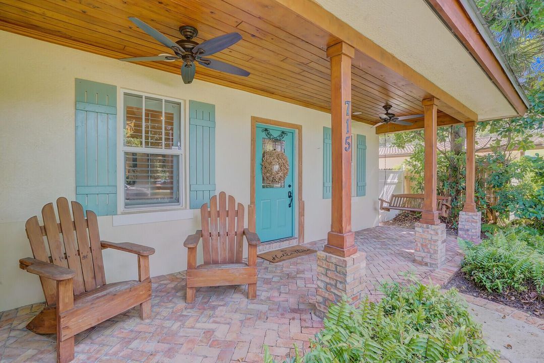 715 SW 25th Place