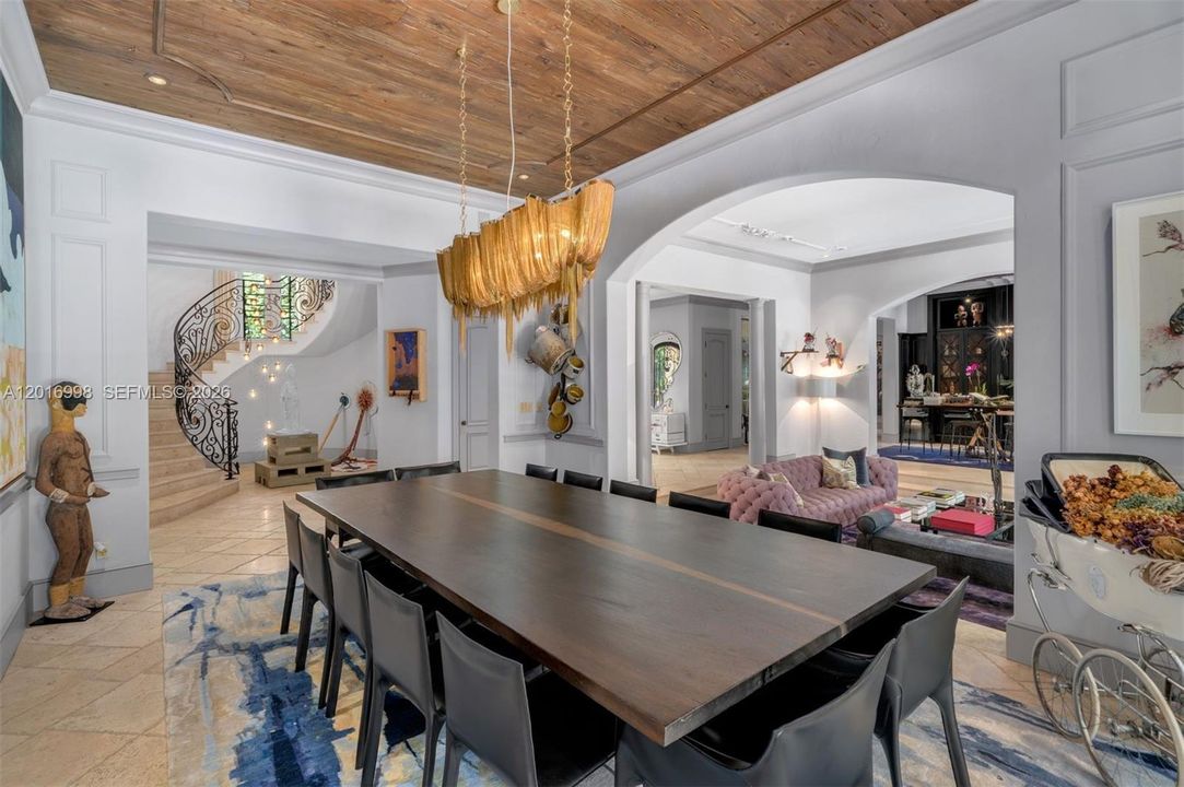 Active With Contract: $12,300,000 (6 beds, 6 baths, 7787 Square Feet)