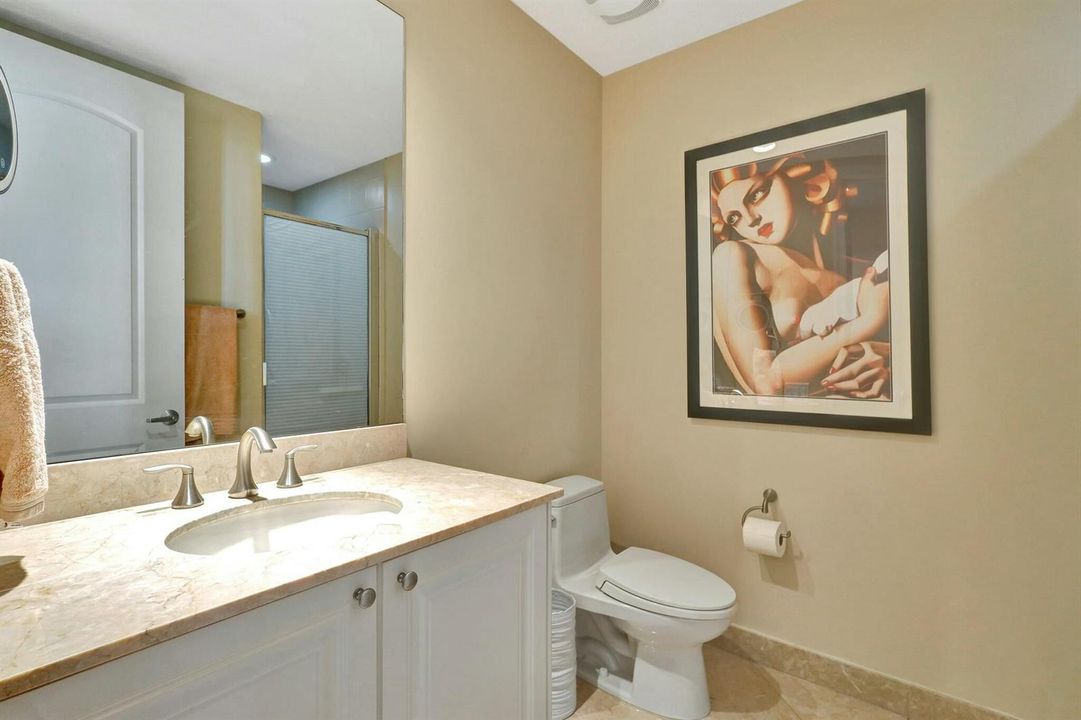 2ND BATHROOM