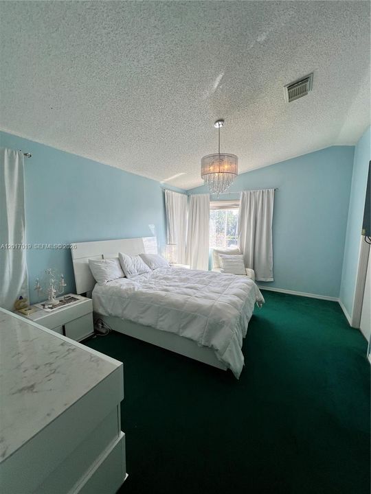For Sale: $740,000 (4 beds, 3 baths, 2106 Square Feet)