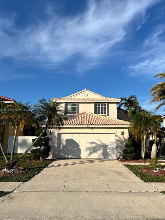 For Sale: $740,000 (4 beds, 3 baths, 2106 Square Feet)
